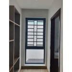 CỬA SỔ XINGFA 1 CÁNH CÓ KHUNG BẢO VỆ