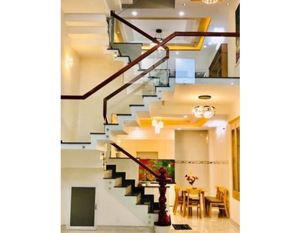 CẦU THANG KÍNH BẮT ỐC