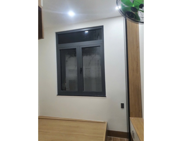 CỬA SỔ MỞ QUAY 2 CÁNH XINGFA 